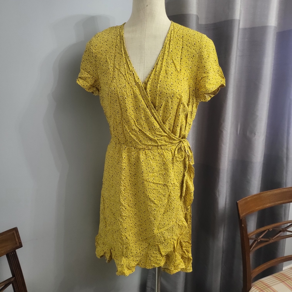 Como Vintage Yellow Wrap Dress
